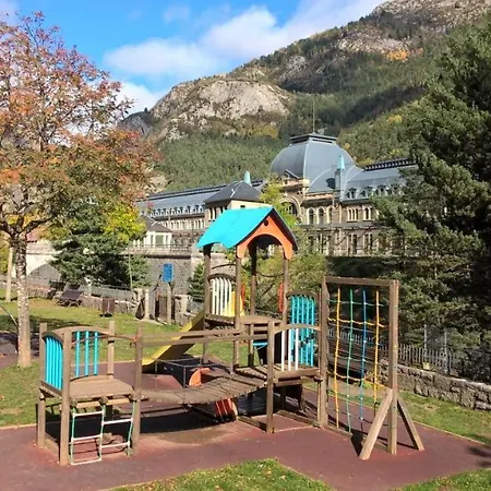 Apartment Acogedor Y Calido Con Vistas A La Montana Canfranc