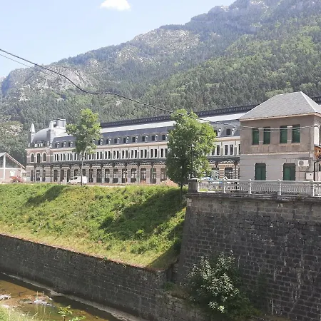 Acogedor Y Calido Con Vistas A La Montana Canfranc