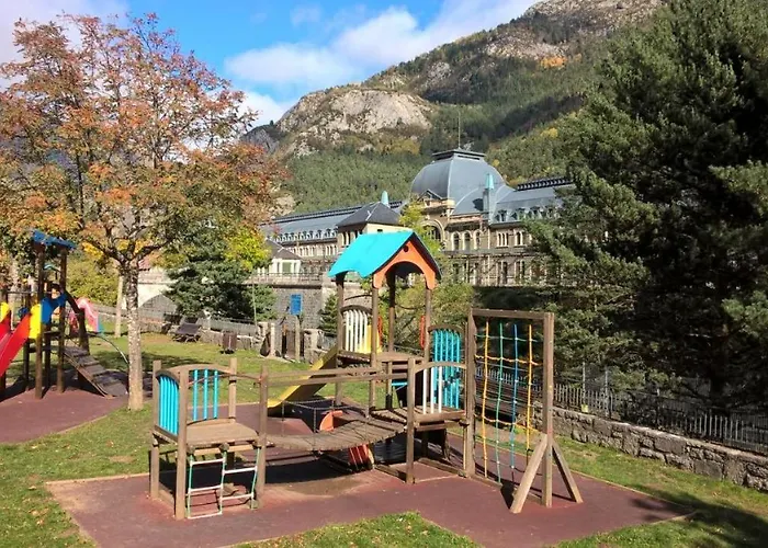 Lägenhet Acogedor Y Calido Con Vistas A La Montana Canfranc