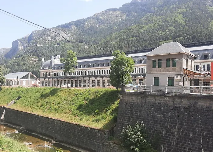 Acogedor Y Calido Con Vistas A La Montana Canfranc